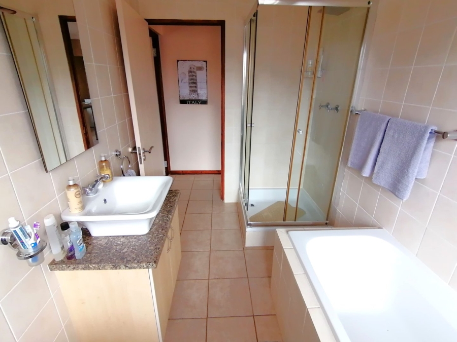 2 Bedroom Property for Sale in Bainsvlei Free State